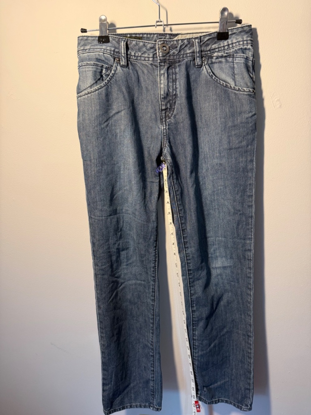 sz 26 Volcom Nova Modern Straight Leg Jeans Mid Rise Med Wash Blue